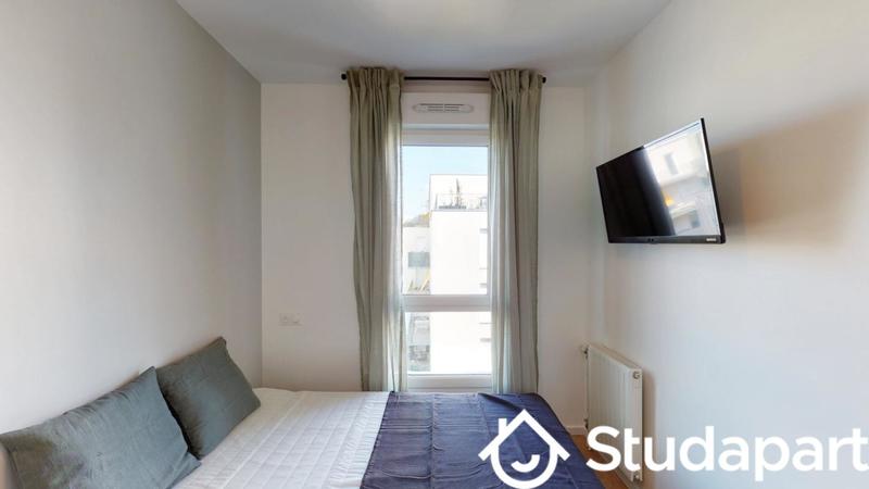 Chambre - 13 m² - 1 pièce