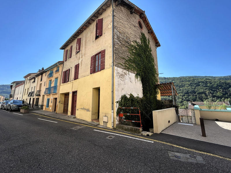 Maison - 152 m² - 7 pièces