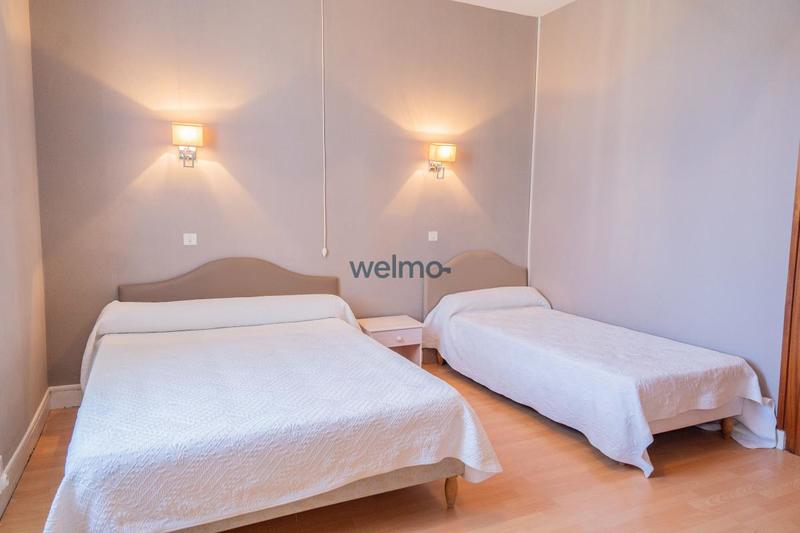 Demeure - 700 m² - 20 pièces