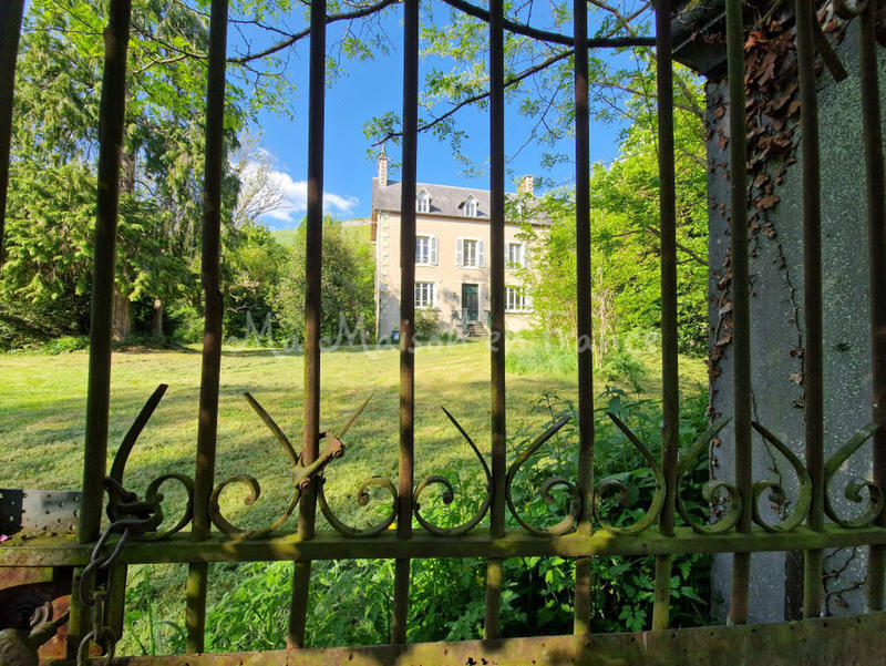 Maison de maîtres - 161 m² - 10 pièces