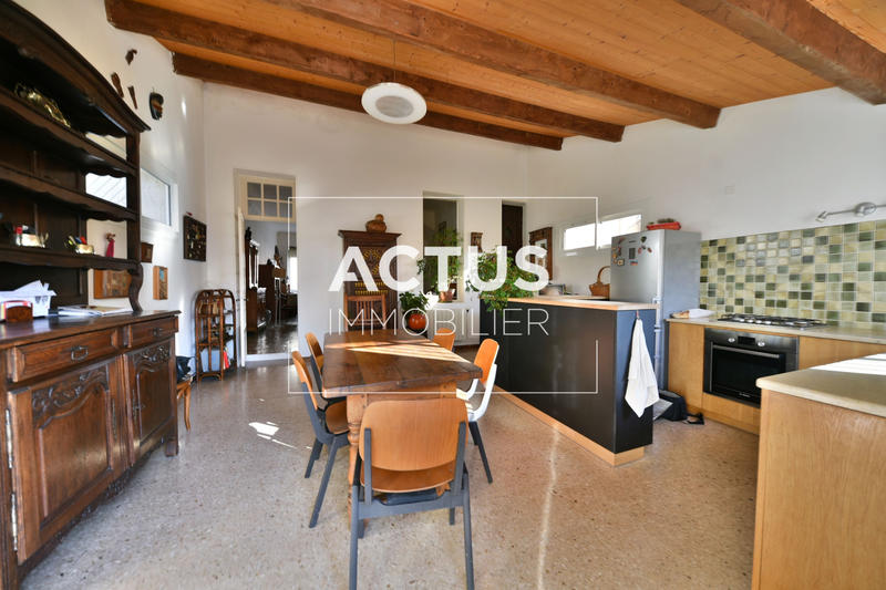 Maison - 140 m² - 5 pièces