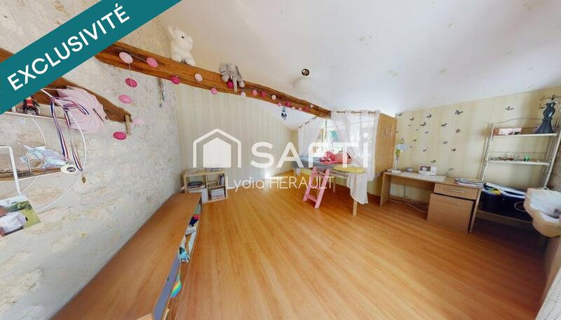 Maison - 374 m² - 10 pièces