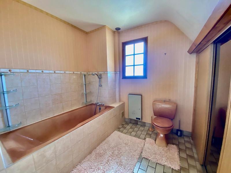 Maison - 98 m² - 4 pièces