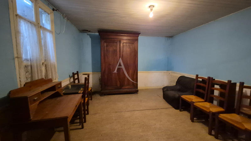 Maison - 142 m² - 8 pièces