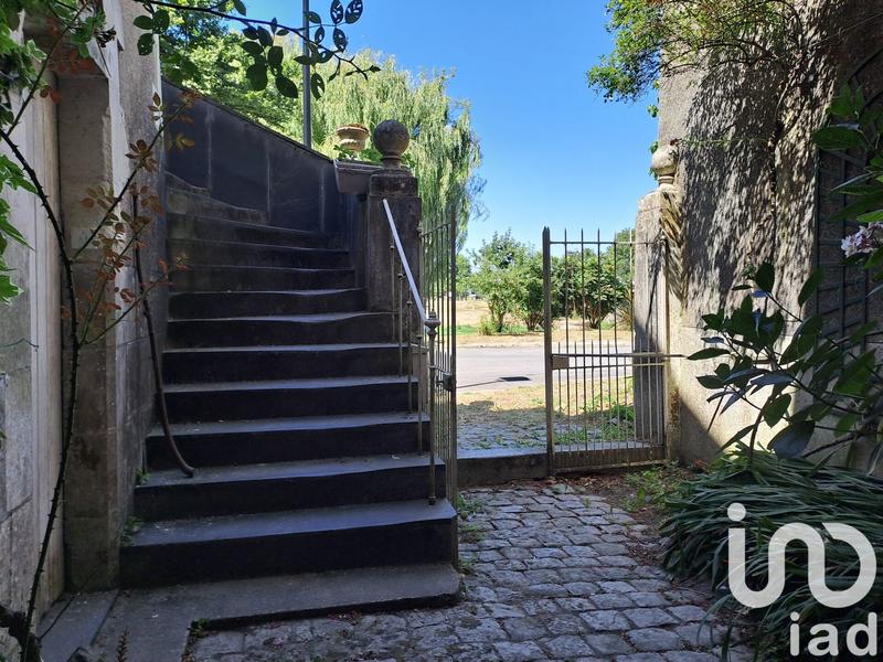 Maison - 200 m² - 10 pièces