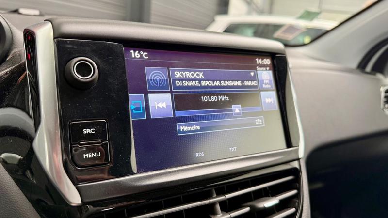 Peugeot 208 1.2 68 Access + Distribution Ok