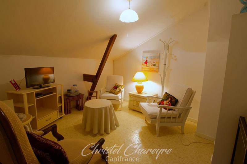 Maison - 196 m² - 8 pièces