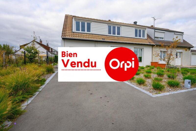 Maison - 98 m² - 5 pièces