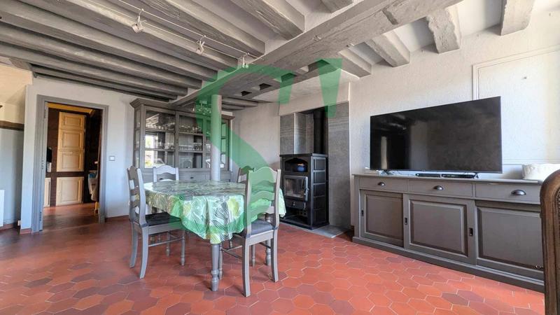 Maison - 141 m² - 8 pièces