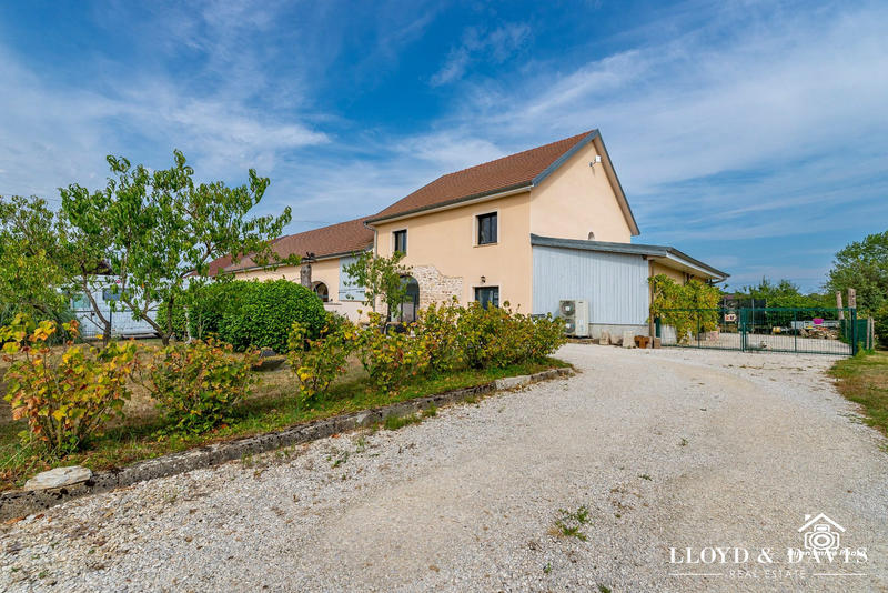 Maison contemporaine - 180 m² - 6 pièces