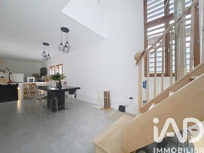 Maison - 96 m² - 5 pièces