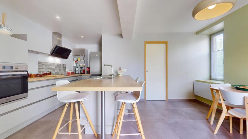 Maison - 152 m² - 5 pièces