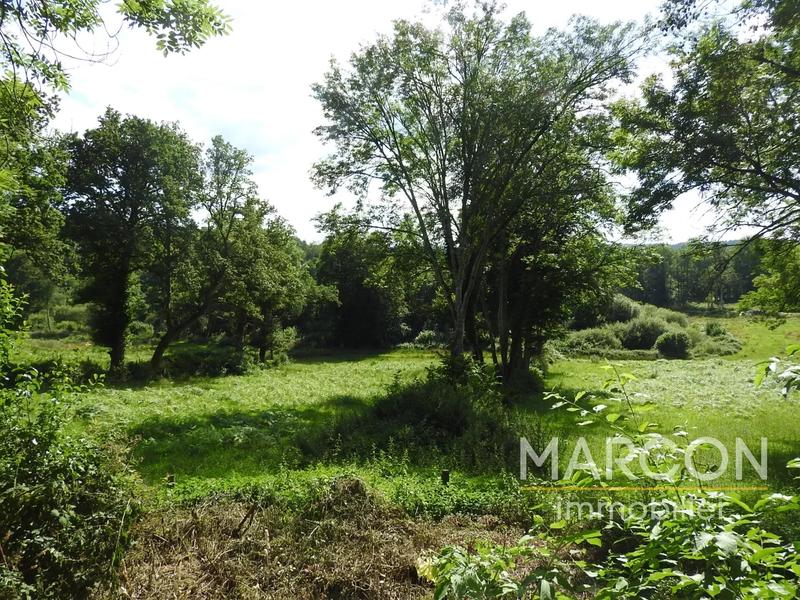 Maison de village - 513 m² - 7 pièces