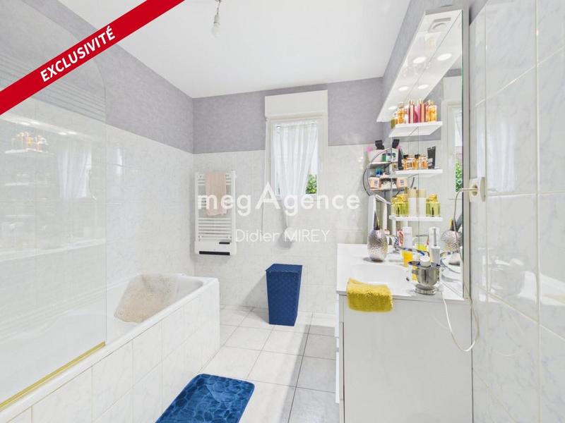 Pavillon - 99 m² - 4 pièces