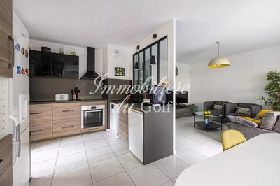 Appartement - 83 m² - 4 pièces