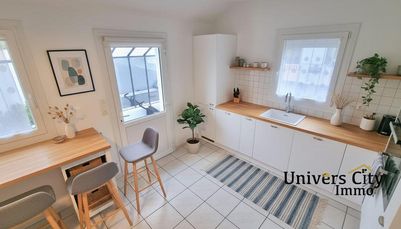 Maison - 80 m² - 4 pièces