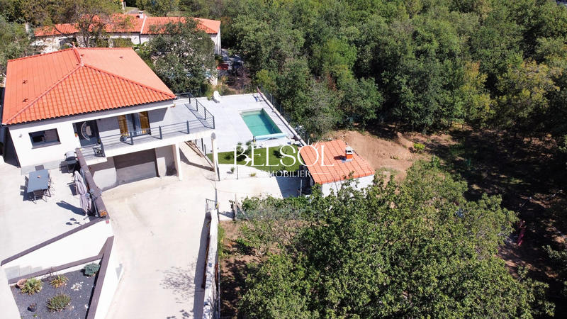 Maison - 263 m² - 6 pièces