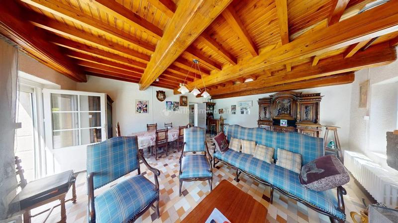 Maison - 160 m² - 9 pièces