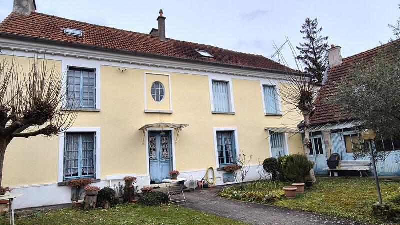 Maison - 161 m² - 6 pièces