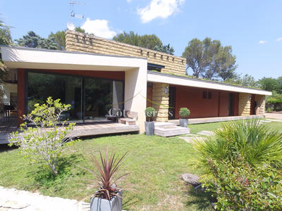Villa - 172 m² - 6 pièces