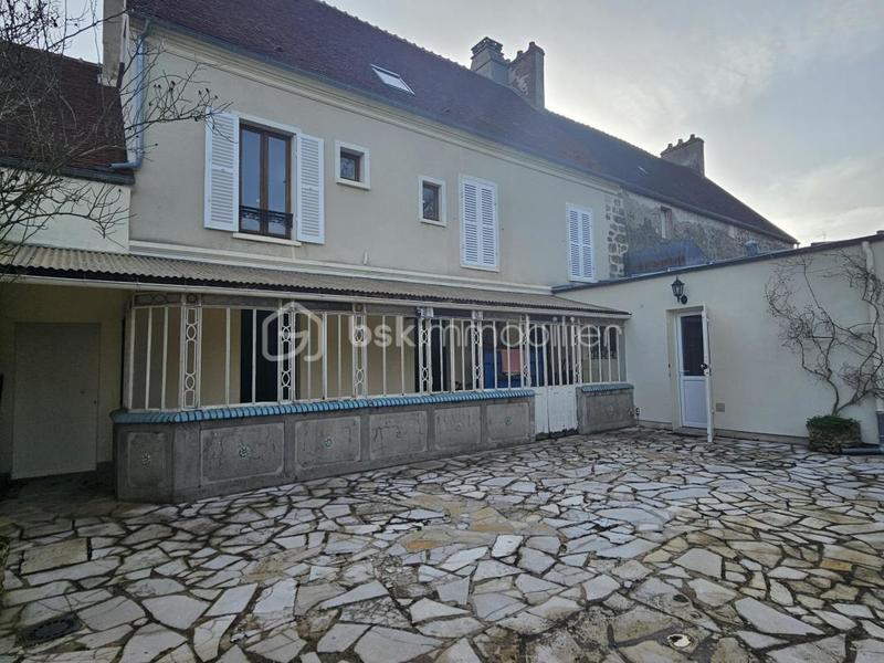 Maison bourgeoise - 227 m² - 9 pièces