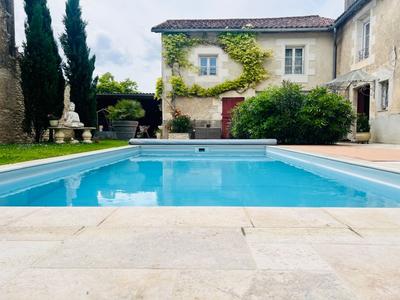 Maison de campagne - 267 m² - 8 pièces