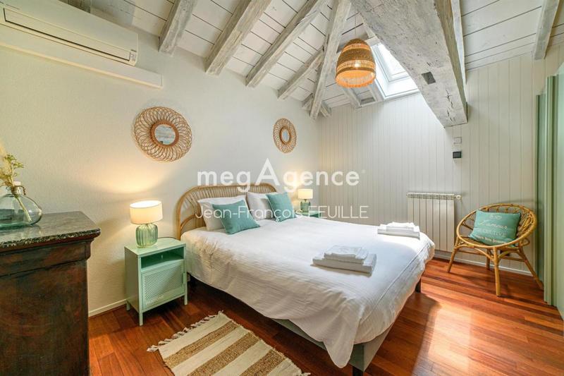 Maison - 400 m² - 10 pièces