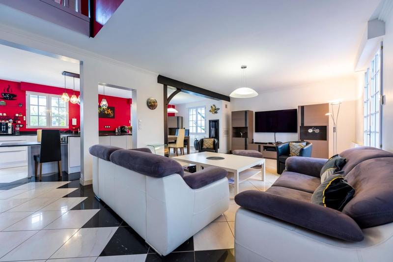 Maison - 200 m² - 5 pièces