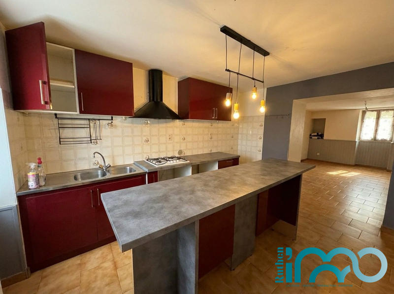 Maison - 141 m² - 6 pièces