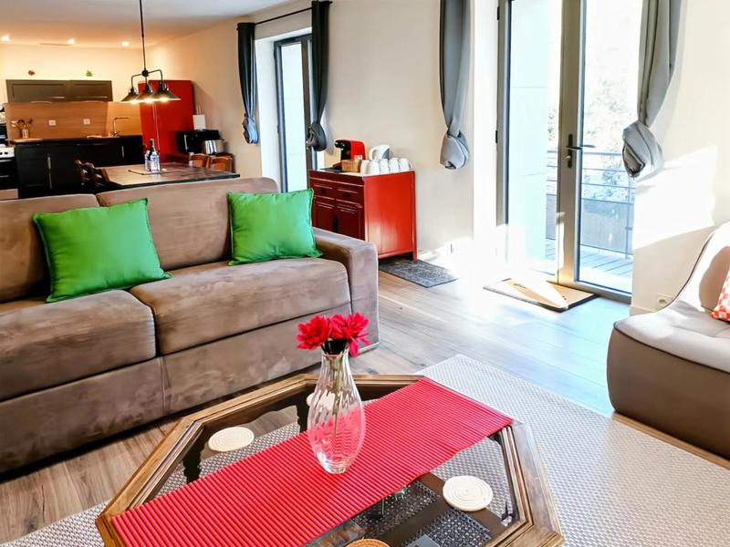 Maison - 400 m² - 15 pièces