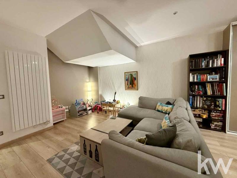 Appartement - 106 m² - 4 pièces