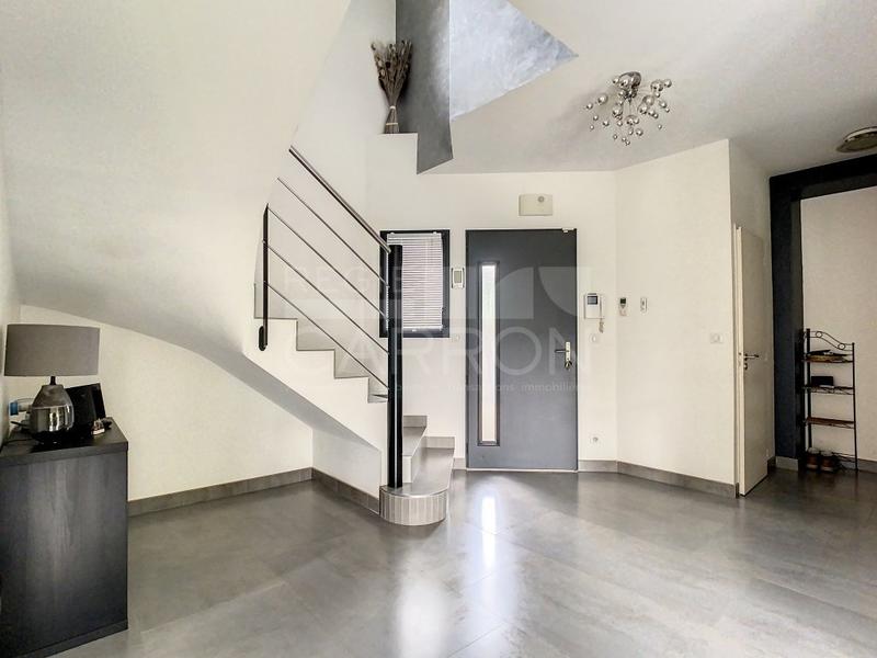 Villa - 177 m² - 6 pièces