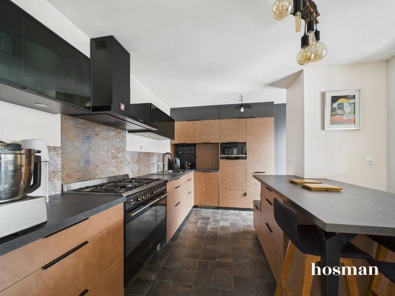 Maison - 172 m² - 8 pièces