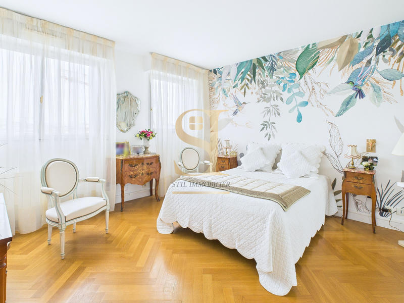 Appartement - 131 m² - 4 pièces