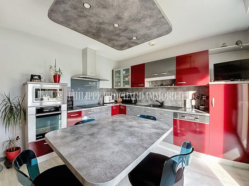 Maison - 107 m² - 5 pièces