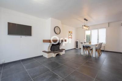 Maison - 88 m² - 4 pièces