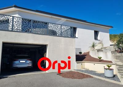 Villa - 156 m² - 6 pièces