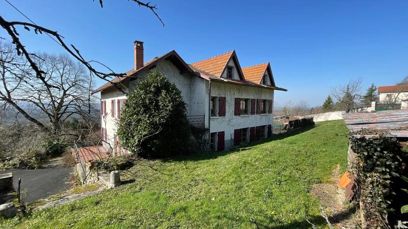 Maison - 251 m² - 13 pièces