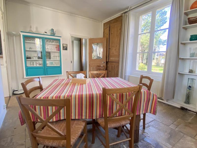 Maison - 209 m² - 8 pièces