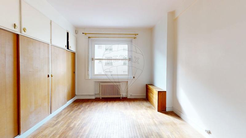 Appartement - 105 m² - 5 pièces