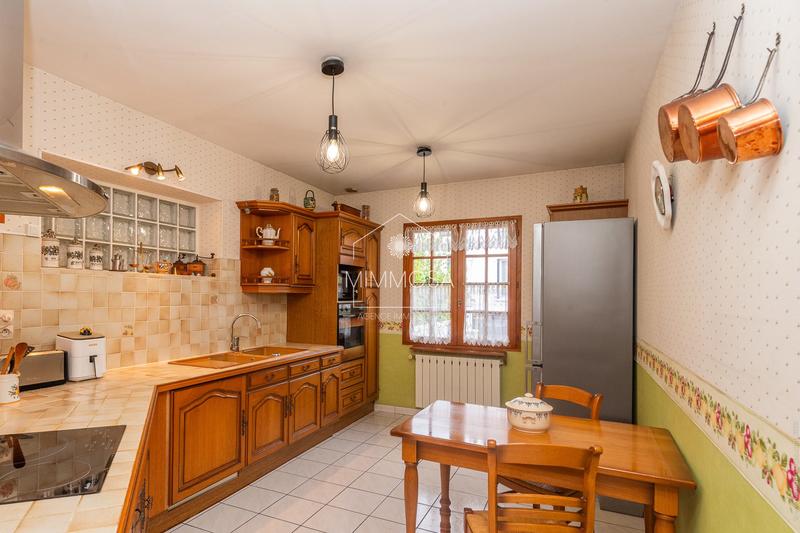Maison - 145 m² - 6 pièces