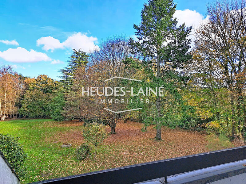 Maison - 225 m² - 7 pièces