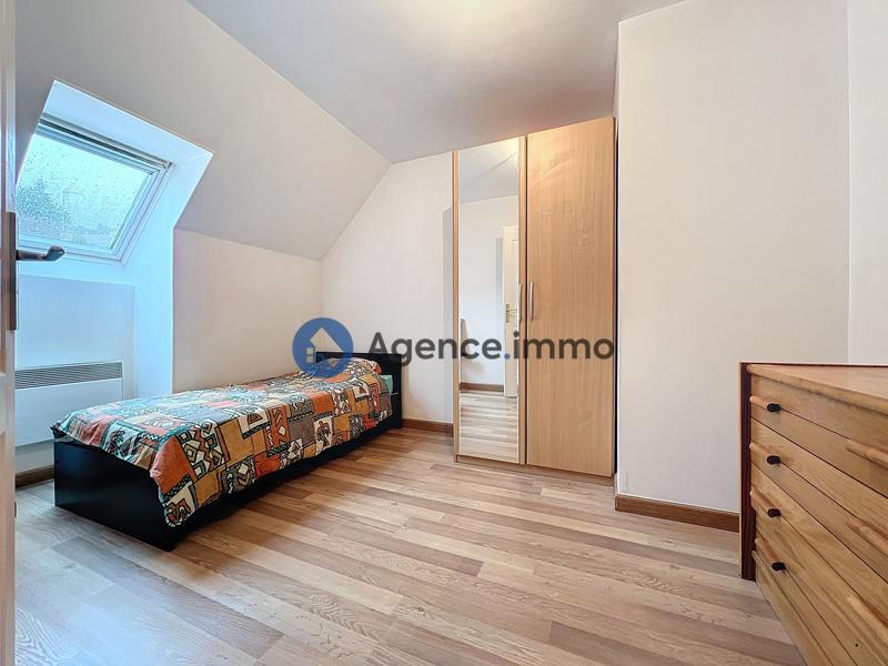 Maison traditionnelle - 135 m² - 7 pièces