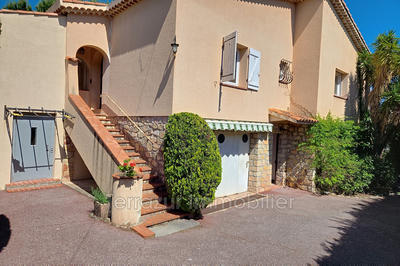 Villa - 145 m² - 6 pièces