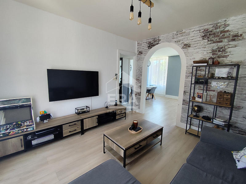 Maison - 121 m² - 5 pièces