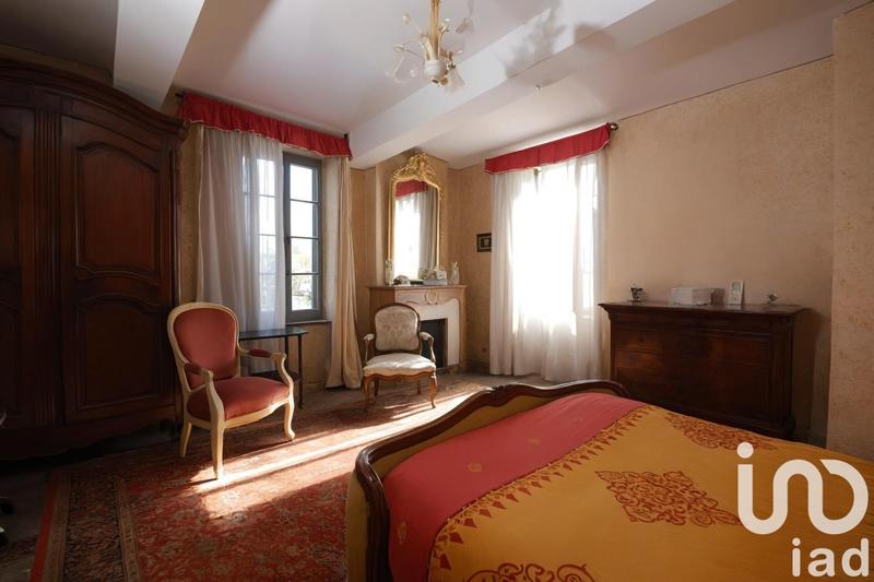 Maison - 321 m² - 12 pièces