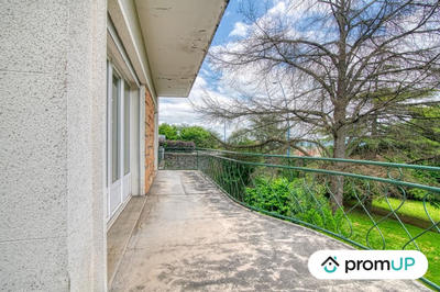 Maison - 180 m² - 5 pièces