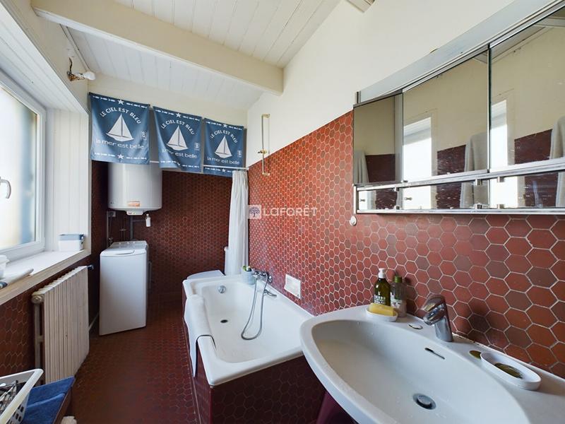 Maison traditionnelle - 108 m² - 4 pièces