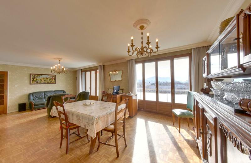 Appartement - 82 m² - 4 pièces