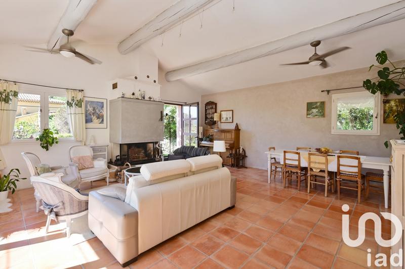 Maison - 180 m² - 7 pièces